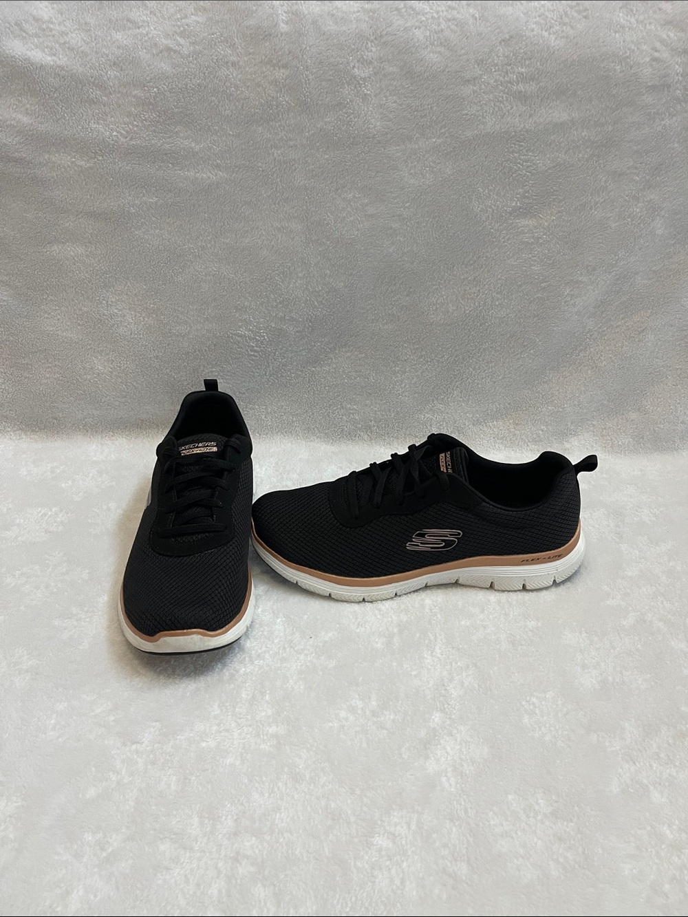Skechers Flex-Lite Women’s Black/Gold Shoes Size 9 W